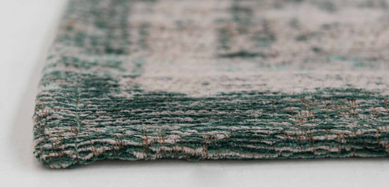 tapijt Louis De Poortere CS 8259 Fading World Medaillon Jade Oyster side