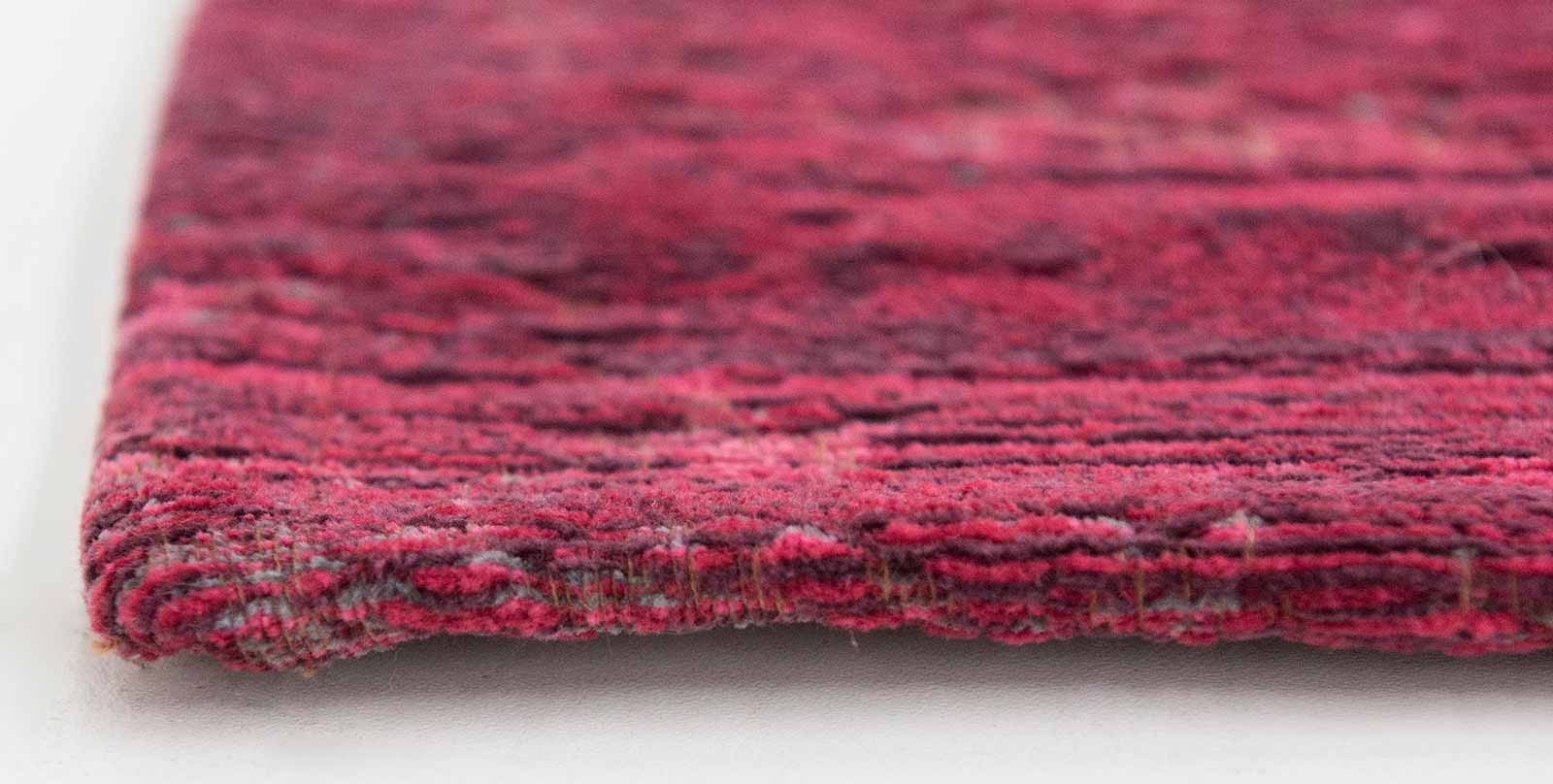 tapijt Louis De Poortere CS 8260 Fading World Medaillon Scarlet side